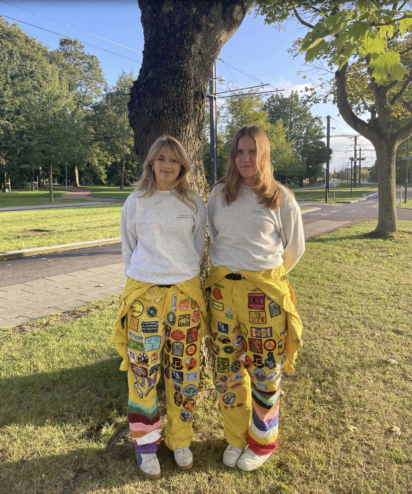 Bild på Elinore och Jennie